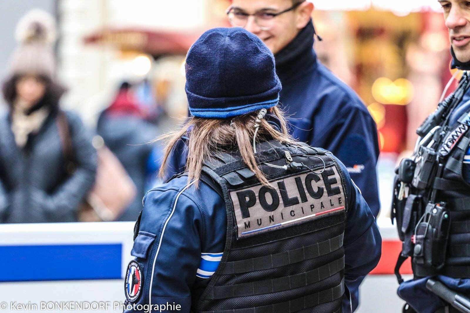 Libourne : Une policière municipale violemment frappée en plein visage. Touchée à la mâchoire, elle est sérieusement blessée