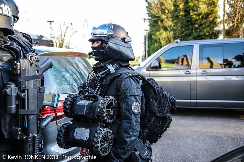 Un individu se retranche chez lui à Riorges. Le RAID déployé pour maîtriser le forcené