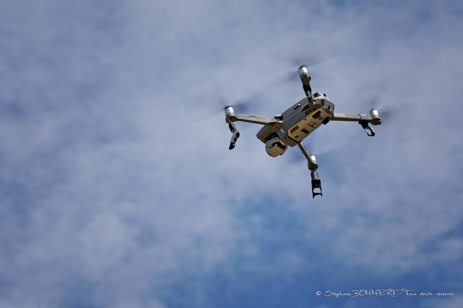 Survols de drones au-dessus de la base militaire de Mourmelon-le-Grand : une inquiétude grandissante
