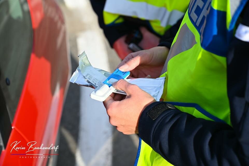 Gironde : Ivre, un automobiliste assène un violent coup de tête à un gendarme