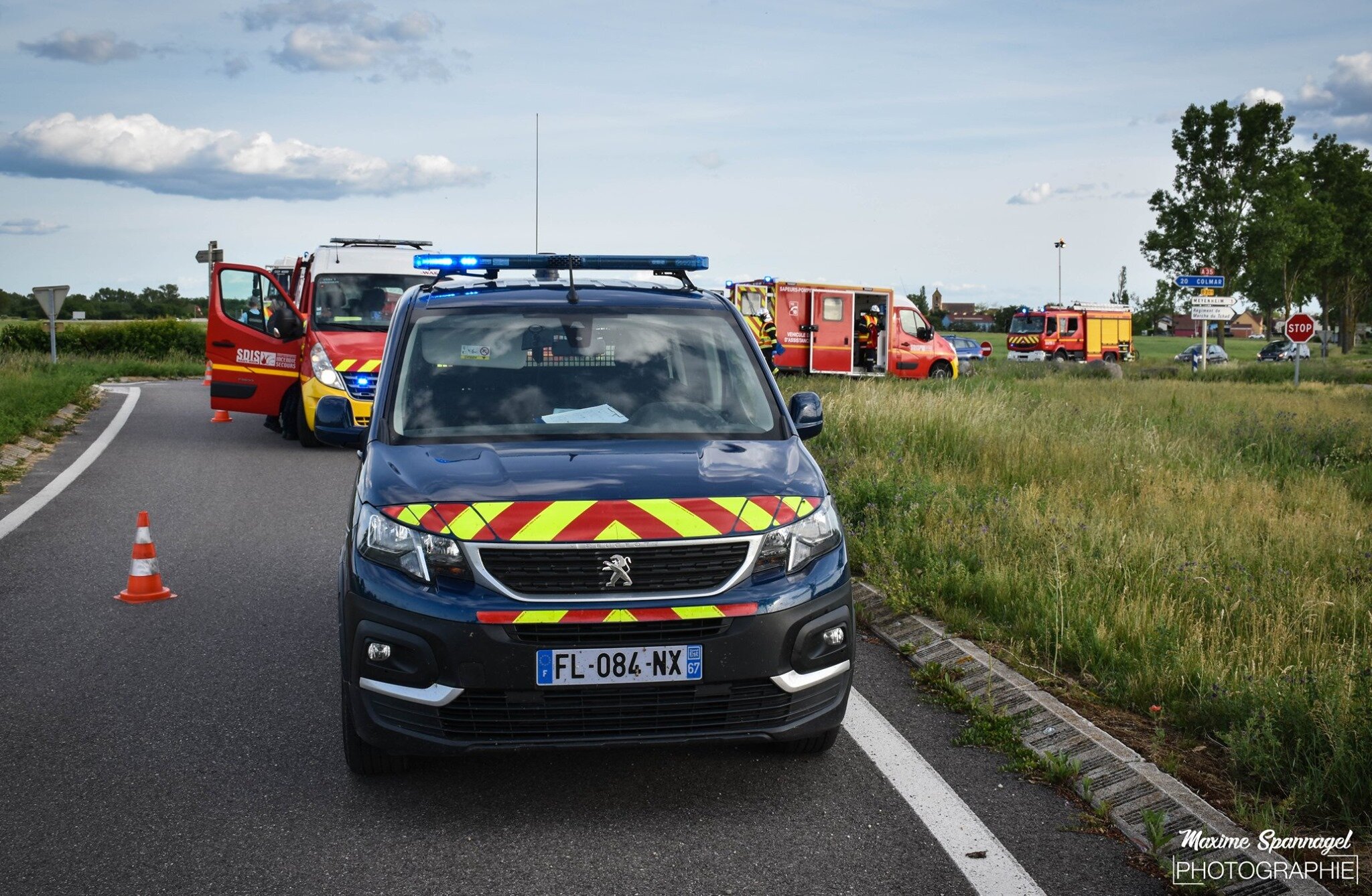 Drame dans l’Aude : Une voiture avec sept jeunes à l’intérieur fait des tonneaux, une jeune fille de 18 ans perd la vie