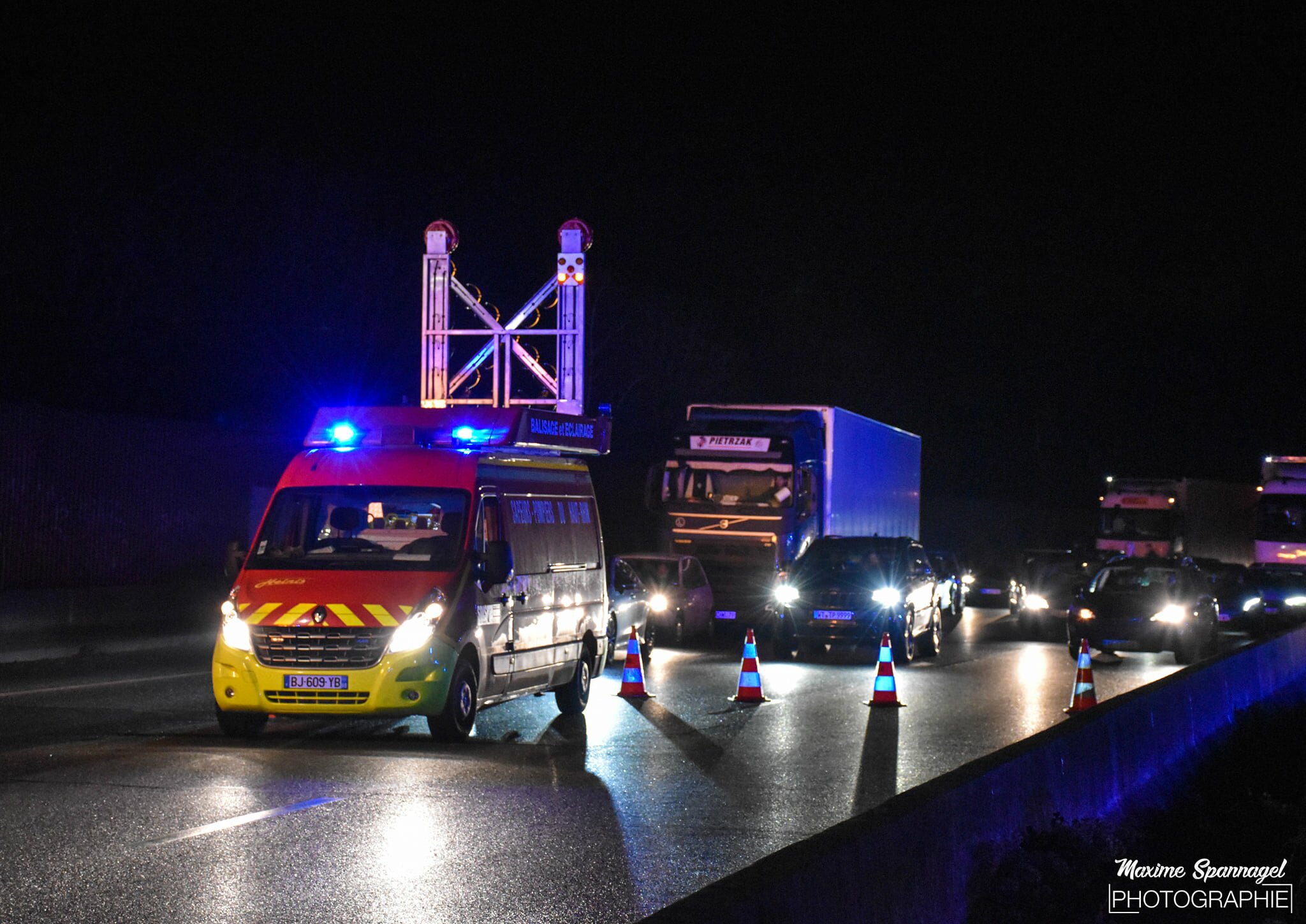 Denain : Un véhicule termine sur le toit en pleine nuit. Le conducteur est âgé de… 13 ans