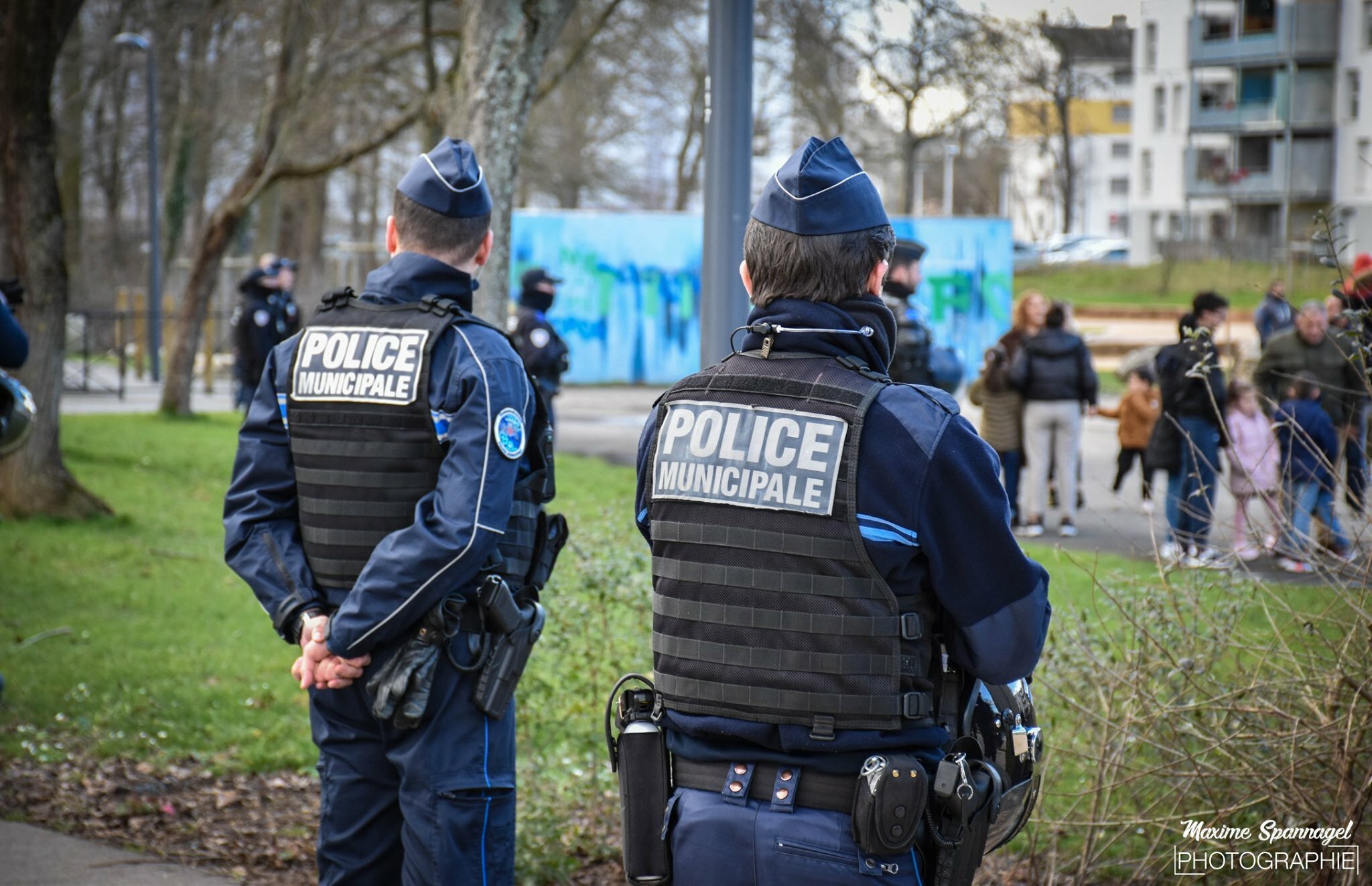 Charleville-Mézières : Deux policiers à vélo interceptent une Porsche 911 en délit de fuite