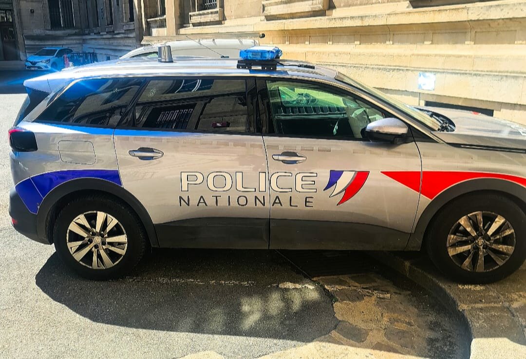 Drame au Bouscat : un homme mis en examen pour le meurtre de sa compagne après une chute mortelle du 8e étage