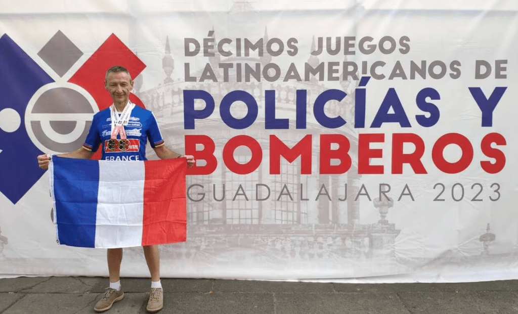 Un Triomphe Cycliste aux Jeux Latino-Américains Police-Pompiers : Le Gendarme Stéphane Langlois décroche l’Or et l’Argent