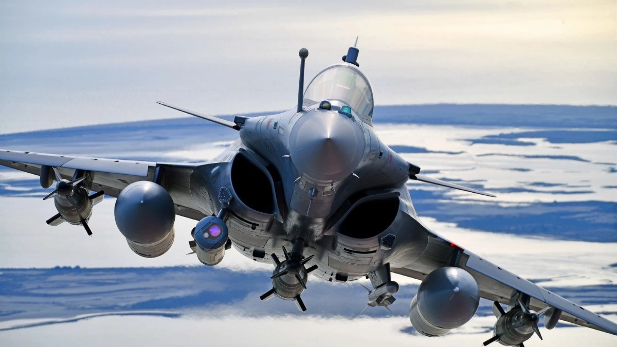 Alors que les programmes européens peinent à avancer, le Rafale français continue de conquérir de nouveaux marchés