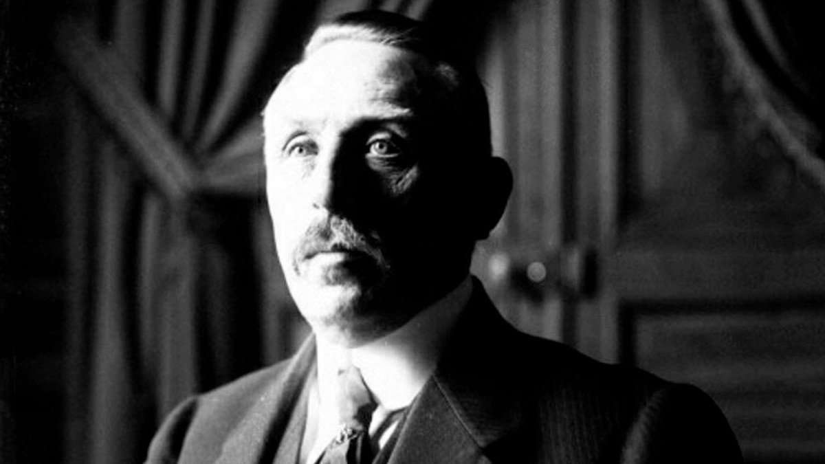 Quel est cet homme connu de tous les policiers de France  ?