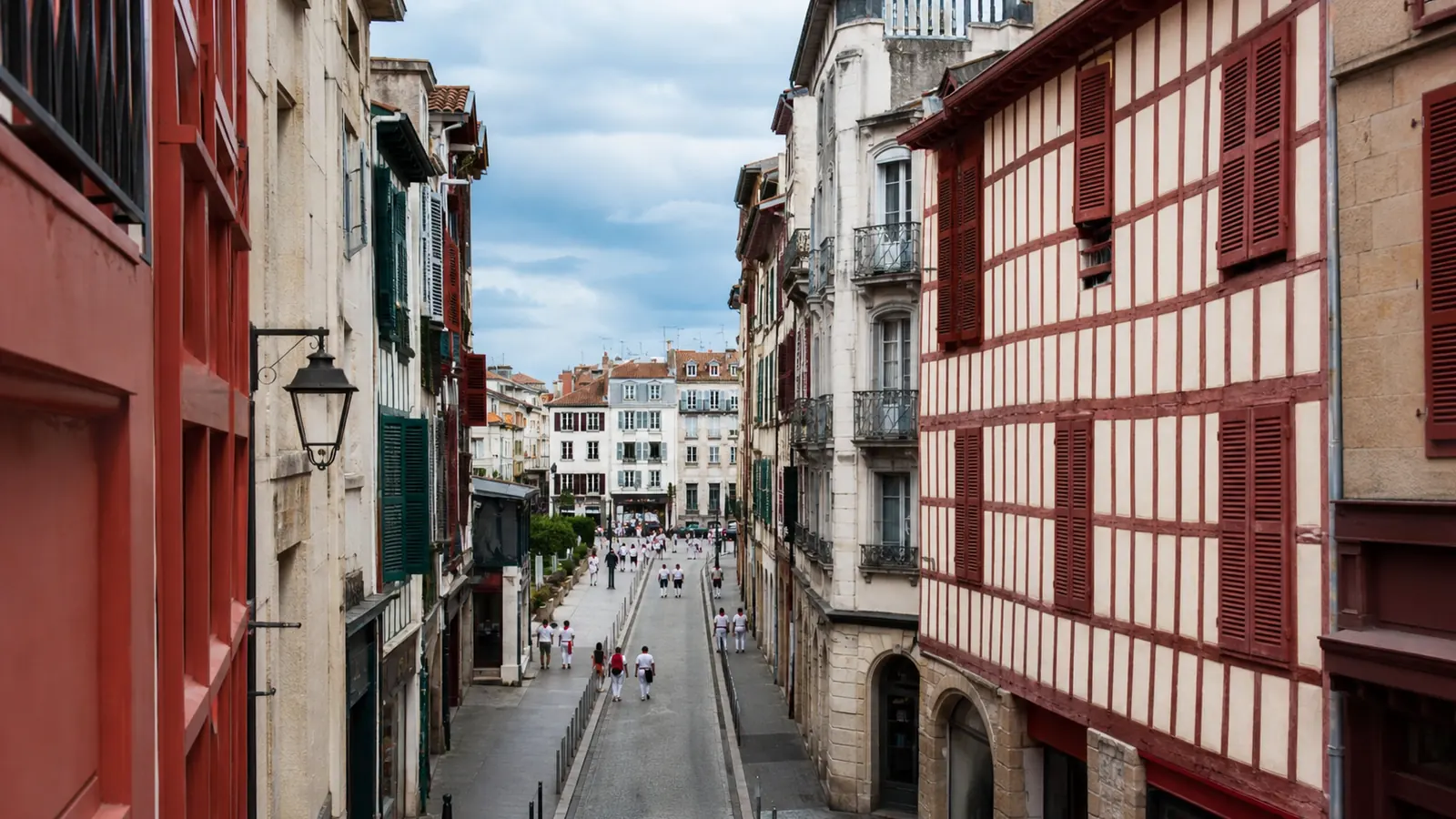 Mort de Patrice Laniès aux fêtes de Bayonne, le parquet demande le renvoi de trois personnes