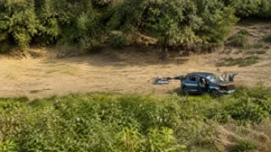 Trois gendarmes blessés dont un grièvement après un refus d’obtempérer et une sortie de route à Lézigneux