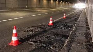 Une femme enceinte de neuf mois et son fils de 2 ans meurent dans l’incendie d’une voiture sous l’A13 à Mantes-la-Ville